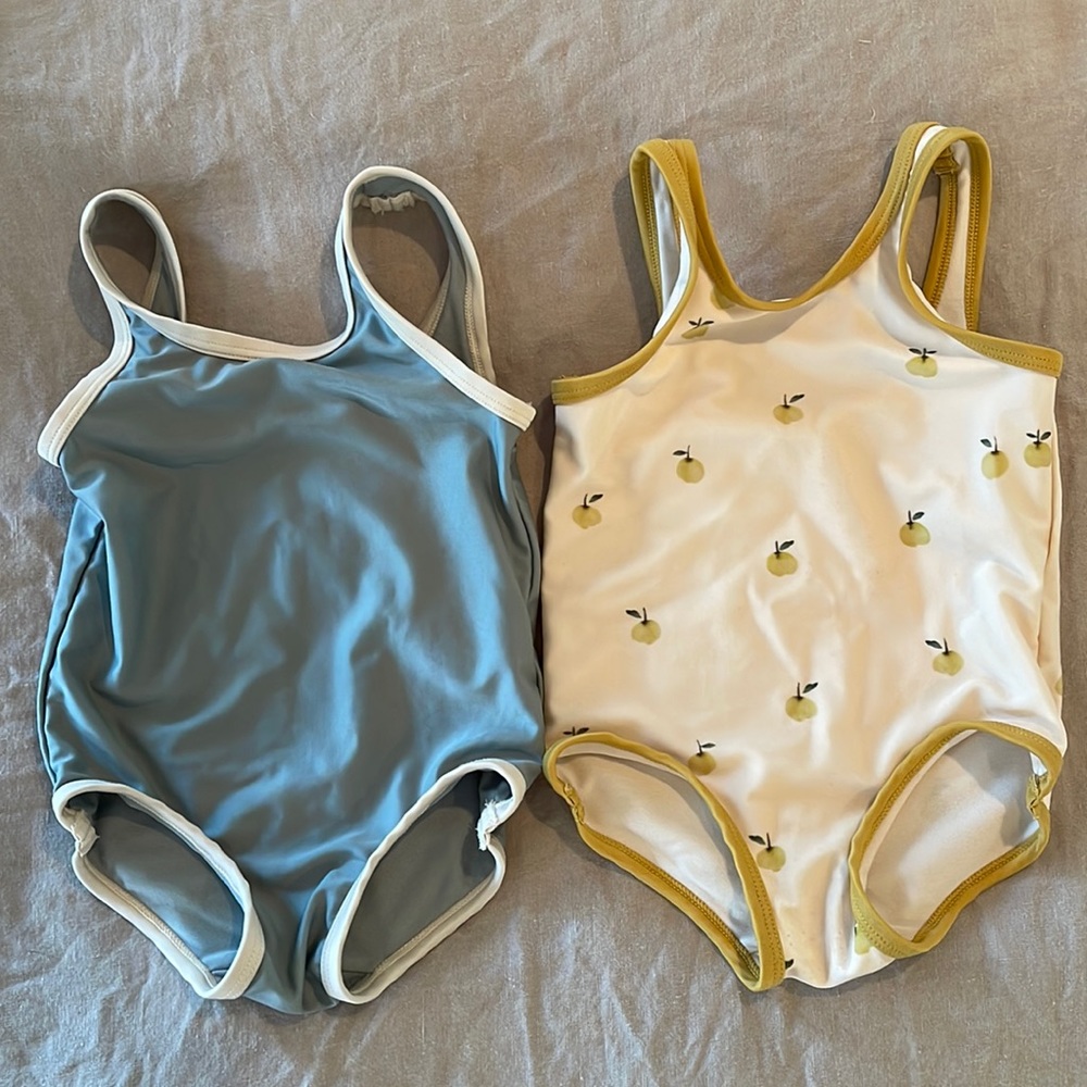 Two H&M girls swimsuits / size 9-12